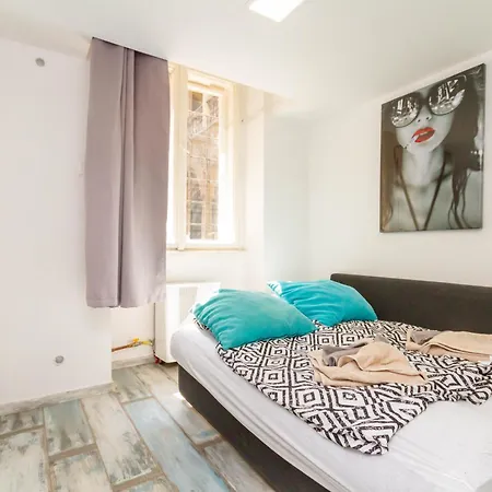 Cosy Queen Erzsebet Appartement *