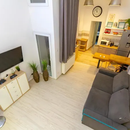 Cosy Queen Erzsebet Apartament *